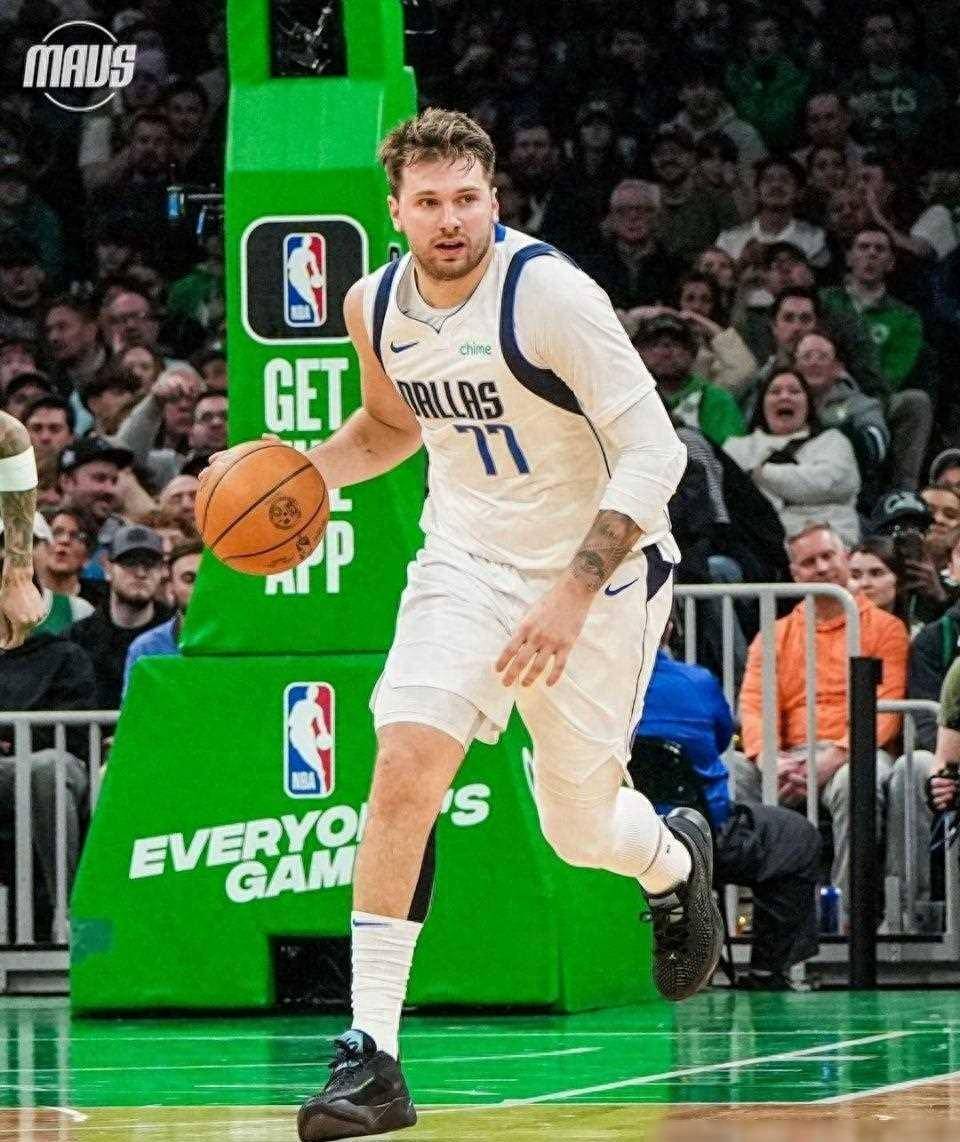 关于东契奇连续七场比赛得分超过赛事规则更新，拜仁挑战极限！的信息